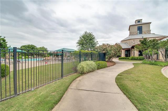 Building Photo - 1352 Bentgrass Dr