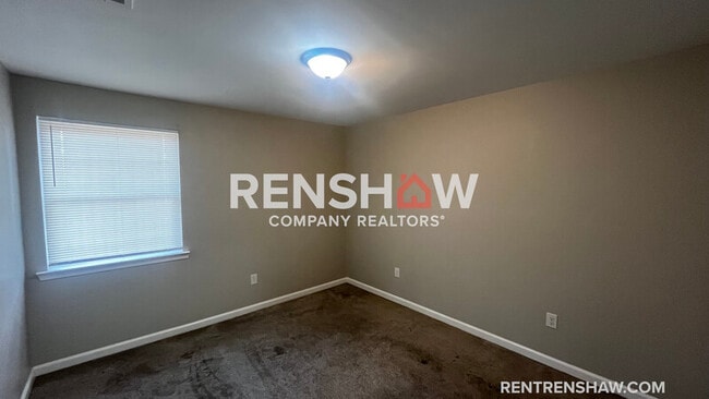 Building Photo - 3002 Elbert Cove