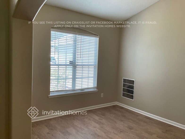 Building Photo - 8551 Crooked Tree Dr