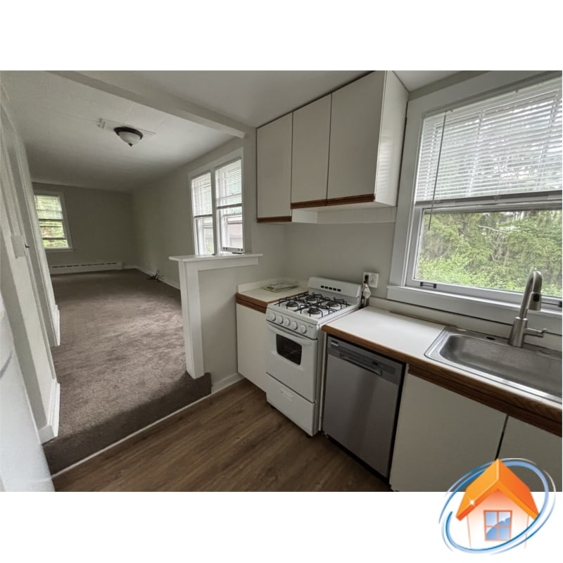 kitchen - 1512 Wesley Ave