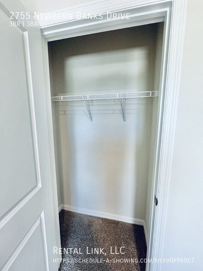 Building Photo - 2755 Newbern Banks Dr