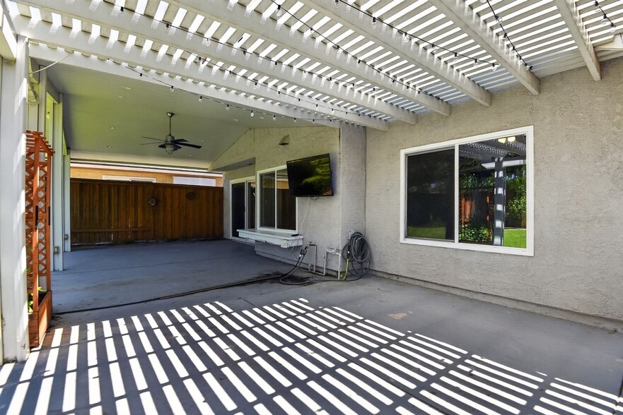 Building Photo - 2173 Arbor Cir