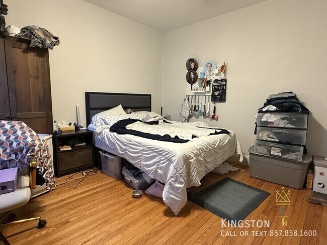 Building Photo - 370 Chestnut Hill Ave