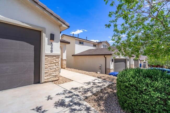 Building Photo - 548 N 550 W