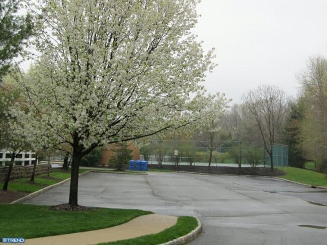 Building Photo - 808 Pebble Creek Ct