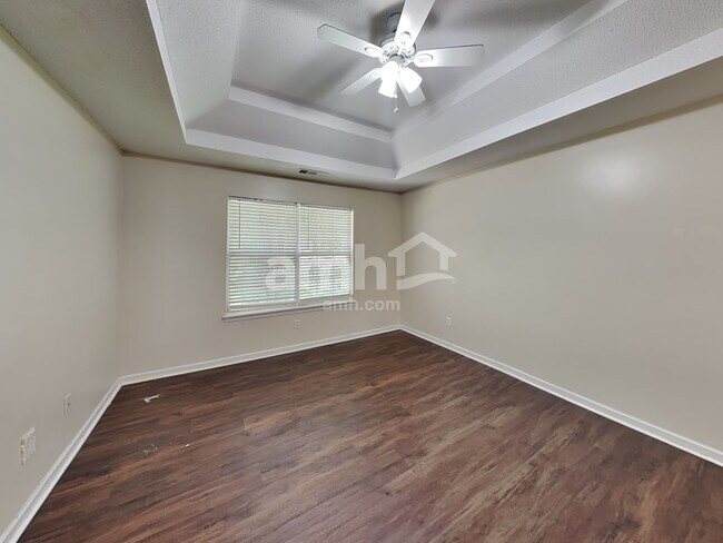 Building Photo - 4319 Caroline Ct