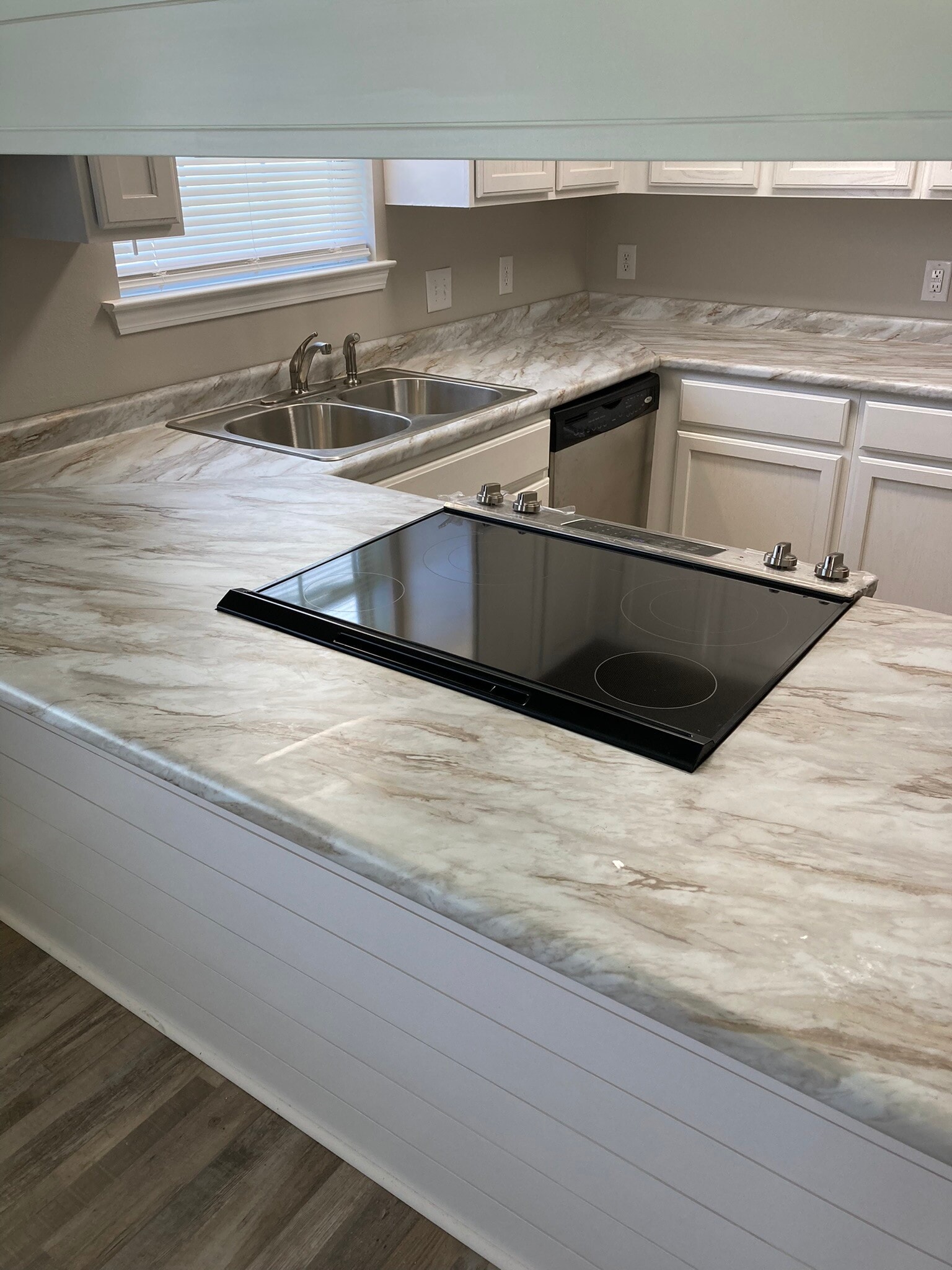 Building Photo - 412 Belle Chase Ct S