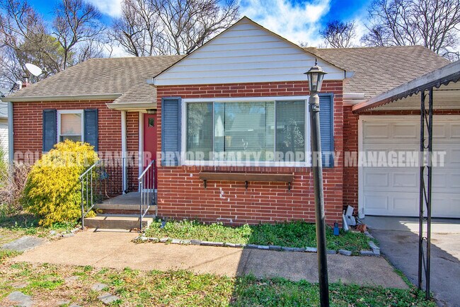 Building Photo - 128 S St Marks Ave