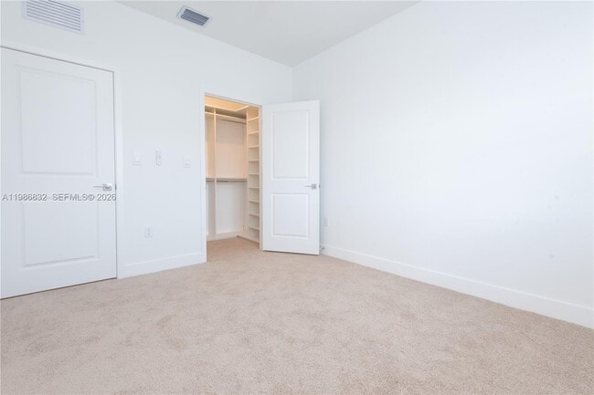 Building Photo - 230 SW 170th Ave