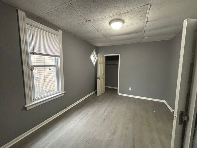 Building Photo - 3010 Warsaw St