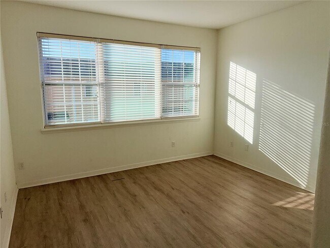 Building Photo - 10134 Willow Grove Ct