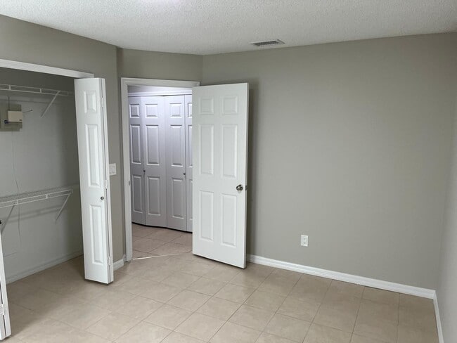 Building Photo - 1918 Turtle Creek Pl