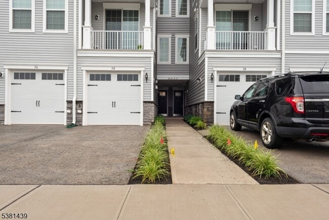 Building Photo - 5B Passe Ct