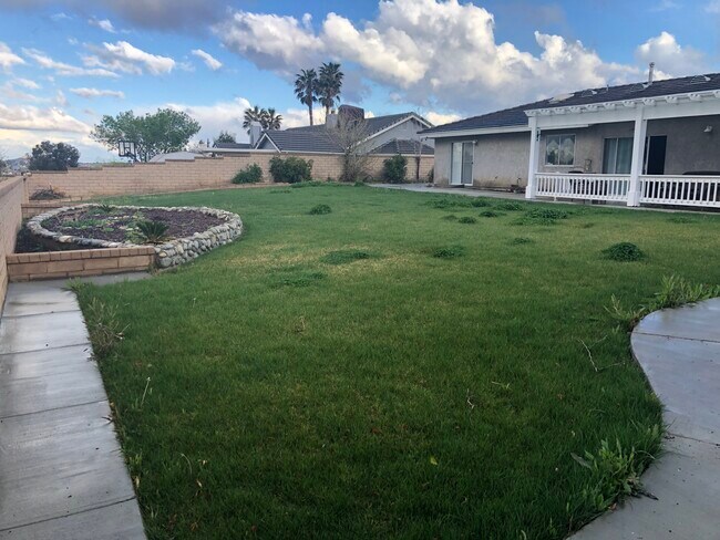 Building Photo - 6327 Giovanni Way