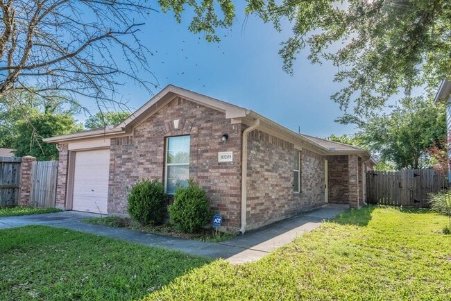 Primary Photo - 10203 Azalea Village Dr