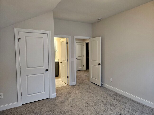 Building Photo - 4 bedroom, 3.5 bath Hampstead home in Magnolia Reserves Community