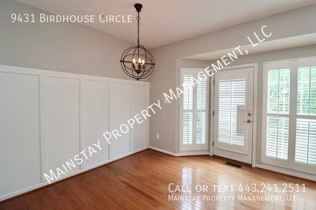 Building Photo - 9431 Birdhouse Cir