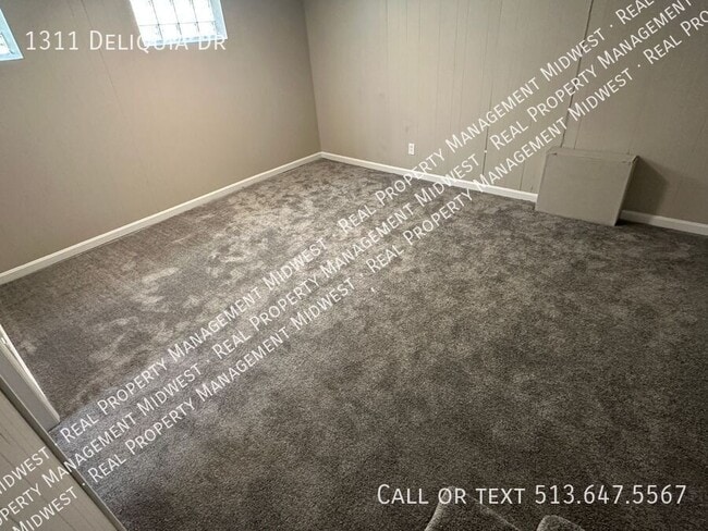 Building Photo - 1311 Deliquia Dr