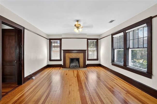 Building Photo - 641 Bonaventure Ave NE