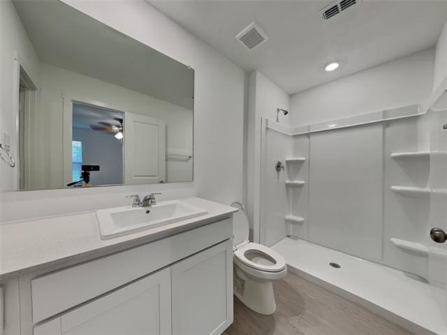 Building Photo - 1620 Parlier St