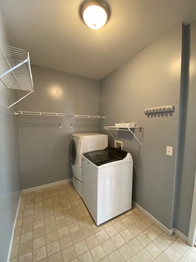 Building Photo - 2209 Tigers Way