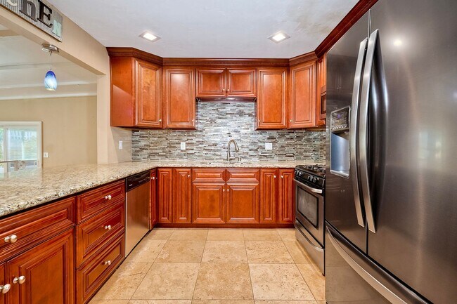 Building Photo - Spacious Rolando Home with Entertainer’s Backyard & Tons of Space!