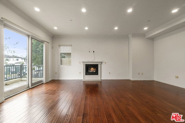 Building Photo - 10765 Wilkins Ave