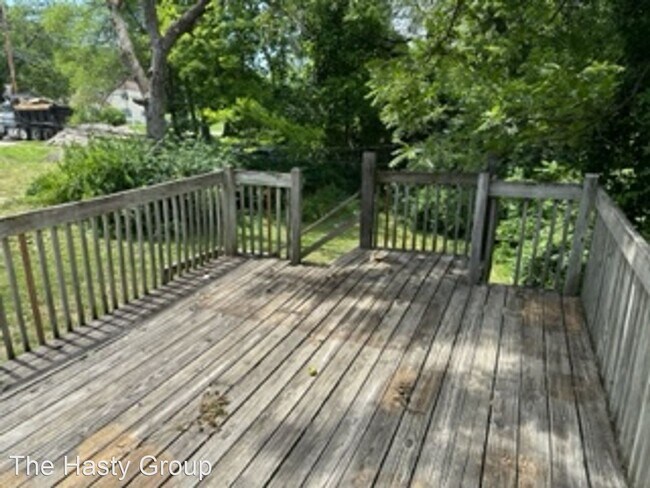 Building Photo - 4 br, 1 bath House - 5438 Norton Ave