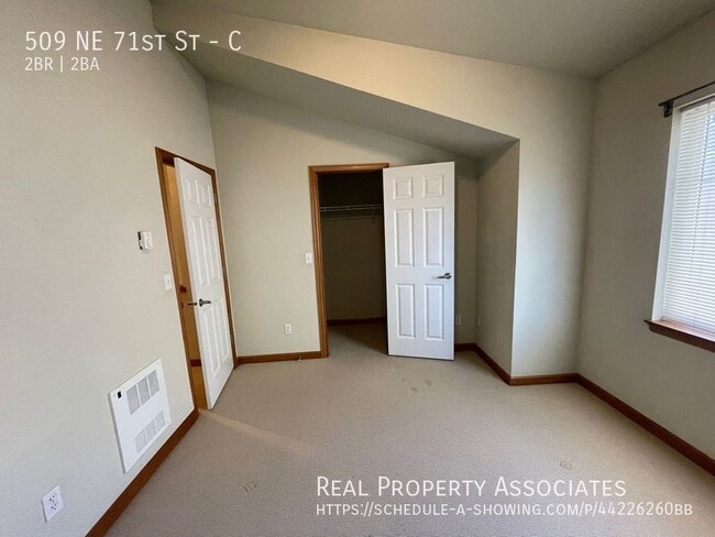 Building Photo - 509 NE 71st St
