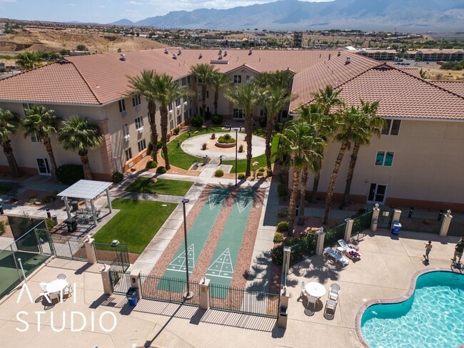 Building Photo - Highland Estates Resorts