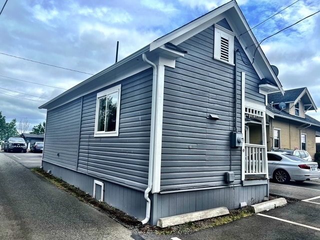 Building Photo - 880 Burwell St