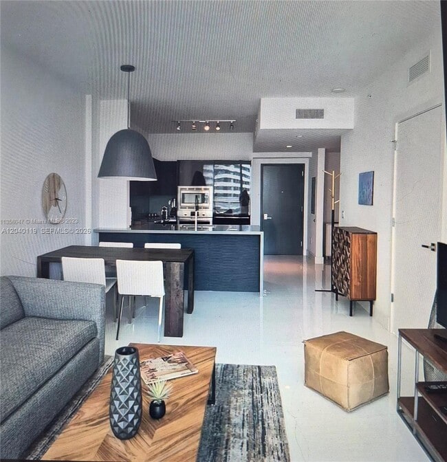 Building Photo - 1080 Brickell Ave