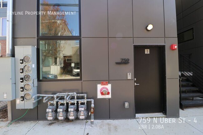 Building Photo - 759 N Uber St