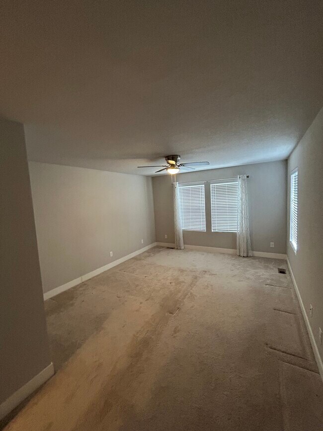 Building Photo - 16138 E Elk Dr