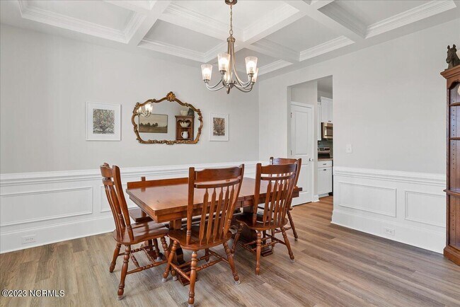 Building Photo - 712 Burley Oak Dr