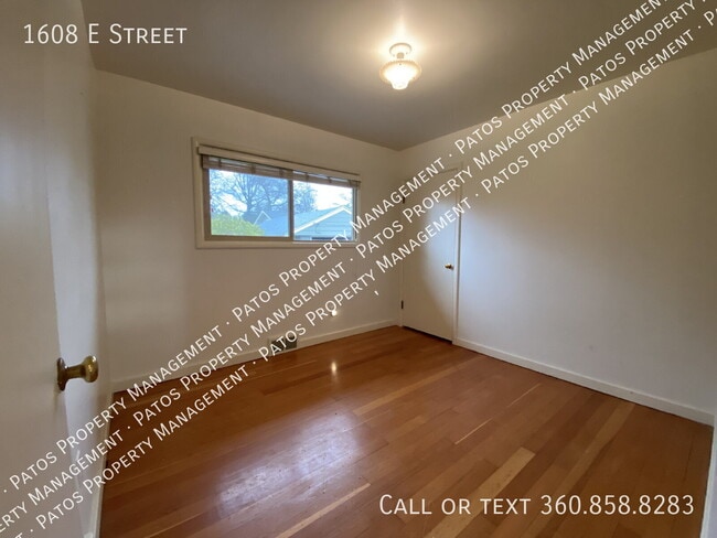 Building Photo - 1608 E St