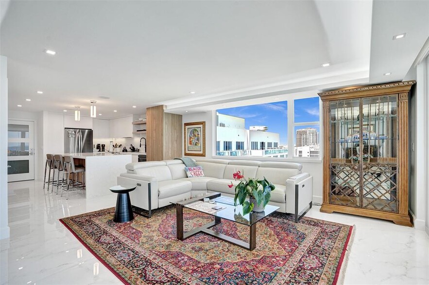 Building Photo - 545 S Fort Lauderdale Beach Blvd