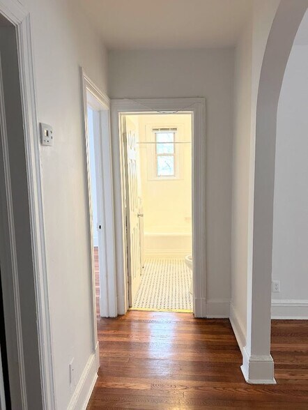 Building Photo - 501 Peabody St NW