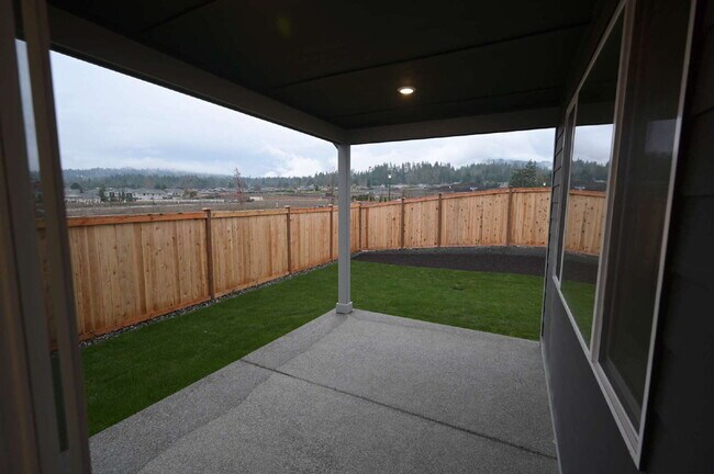 Building Photo - Beautiful New Home in Rolling Hills – Built in 2025