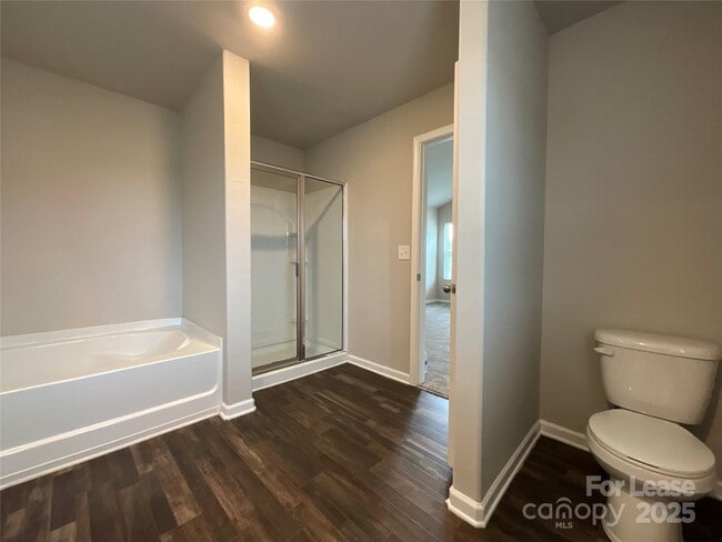 Building Photo - 6015 Ahoskie Dr