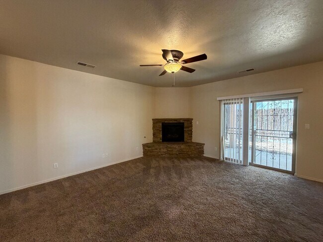 Building Photo - 605 Benicia Ln