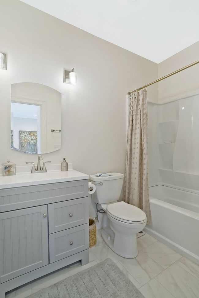 Building Photo - 1 Bed, 1 Bath Garage Apartment in Westhaven