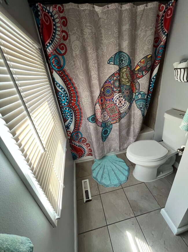 2nd Floor Bathroom - 615 Parkside Drive