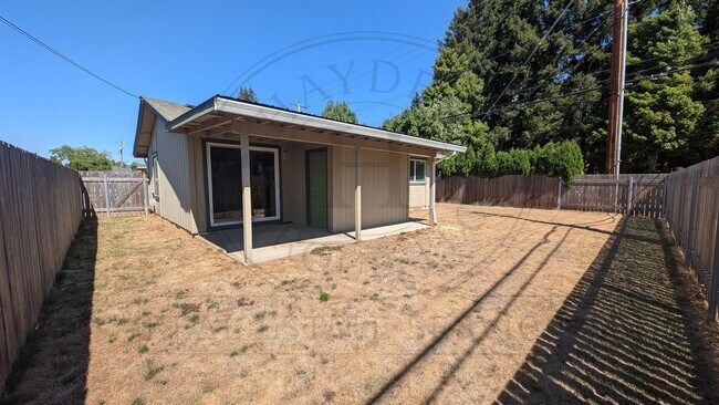 Building Photo - 3134 Brittany Dr