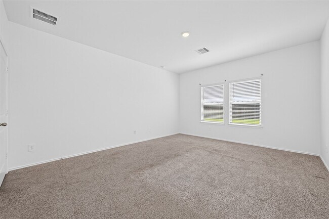 Building Photo - 24206 Foxdale Bay Ct