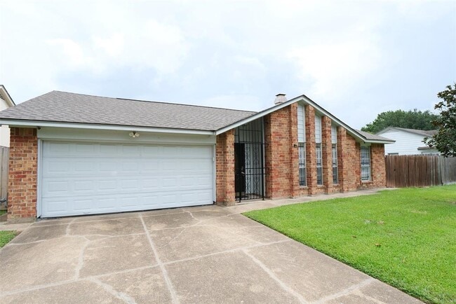 Building Photo - 13314 Ensley Wood Dr