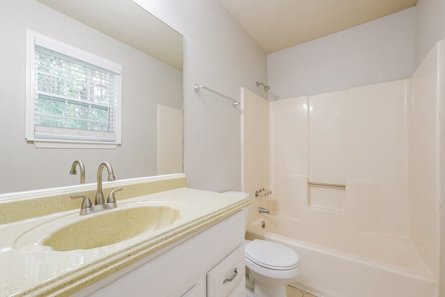 Building Photo - 6230 Littleton Dr