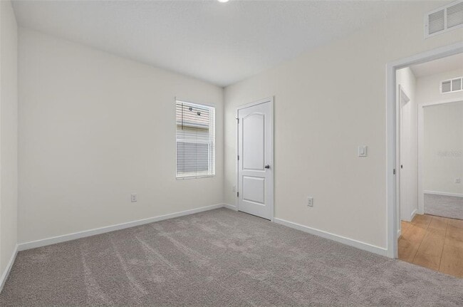 Building Photo - 2893 House Finch Rd