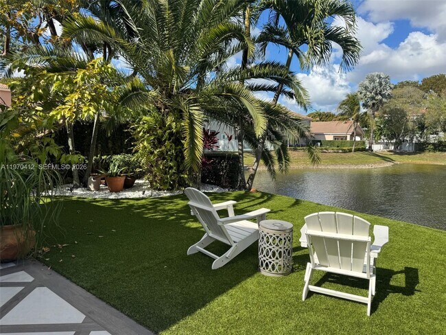 Building Photo - 10973 NW 53rd Ln