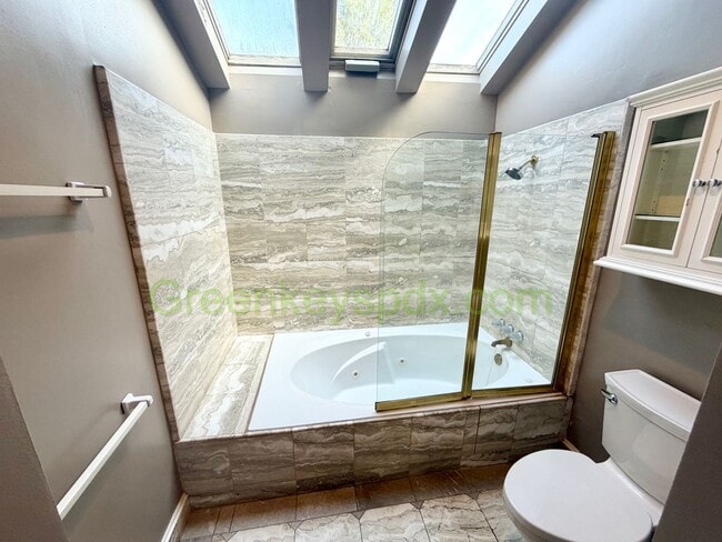 Building Photo - 10197-1136